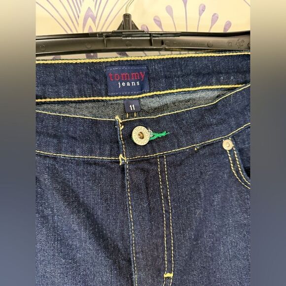 Vintage Tommy Hilfiger Y2K Dark wash denim size 11 Tall - Picture 4 of 4
